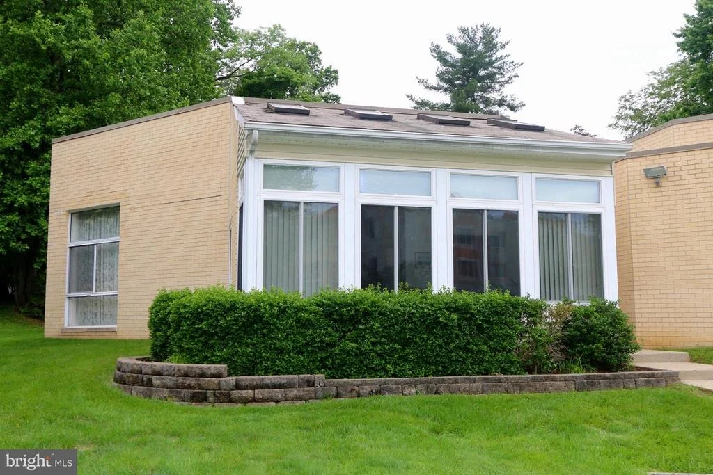 Photo of Unit 2C at 14905 PENNFIELD CIRCLE