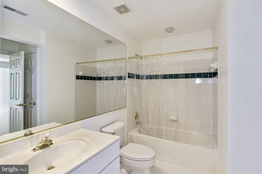 Photo of 11419 BROAD GREEN DRIVE