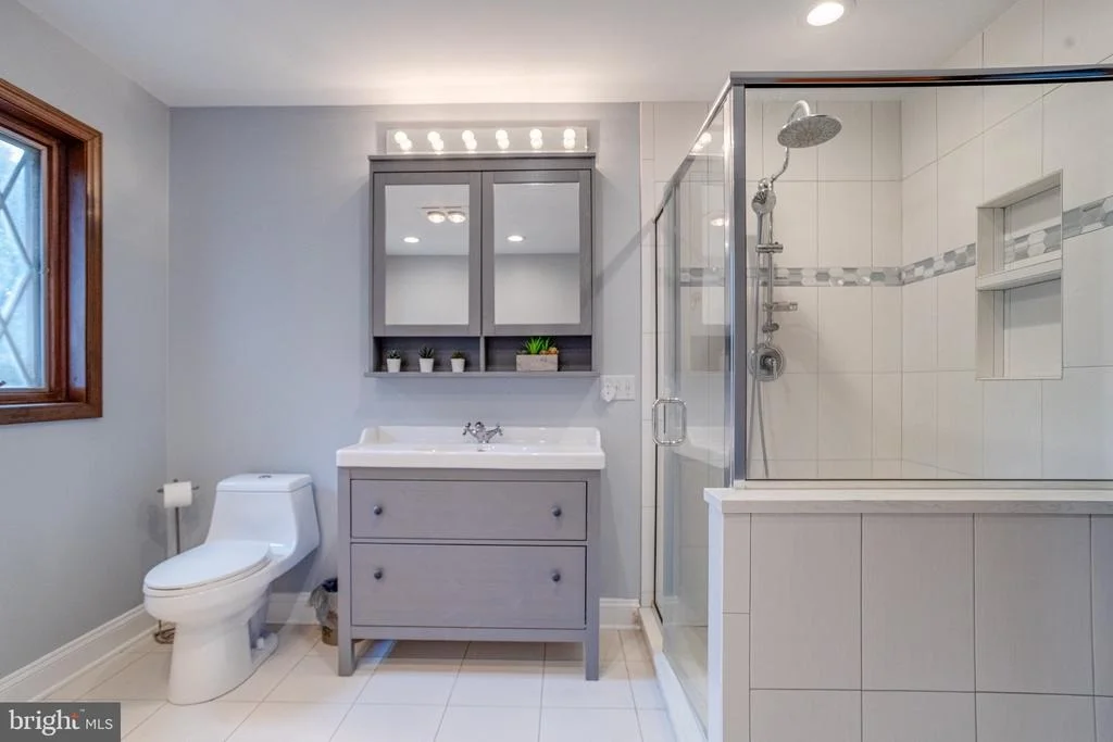 Photo of 2300 KINGS ARMS DRIVE