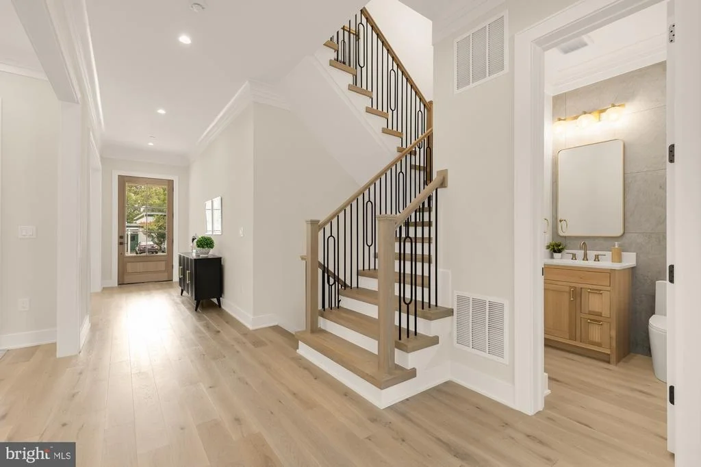 Photo of 9512 FOREST ROAD