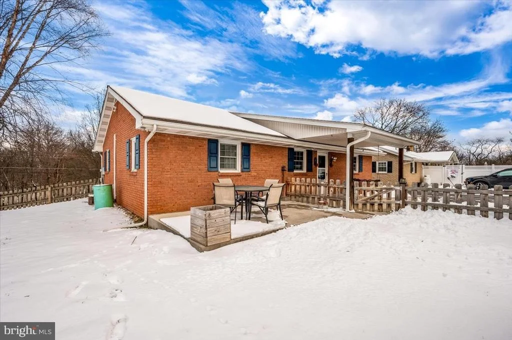 Photo of 15225 CLEAR SPRING ROAD