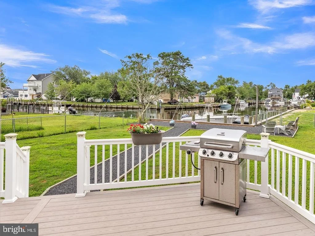 Photo of 18 BEACON DRIVE