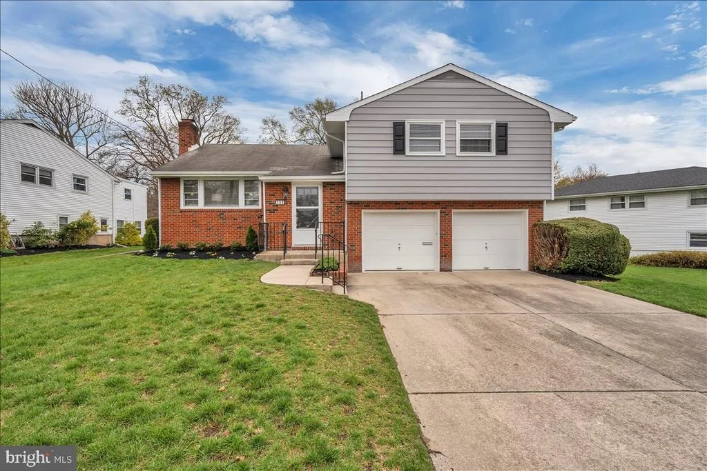Photo of 180 CHERRY TREE LANE