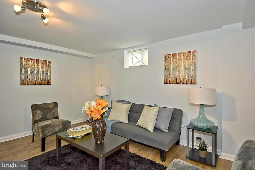 Photo of 4705 QUADRANT STREET
