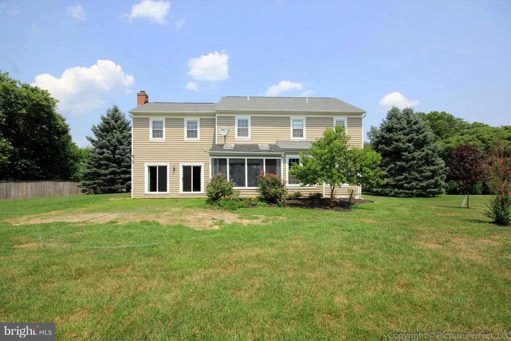 Photo of 5728 ARTESIAN DRIVE
