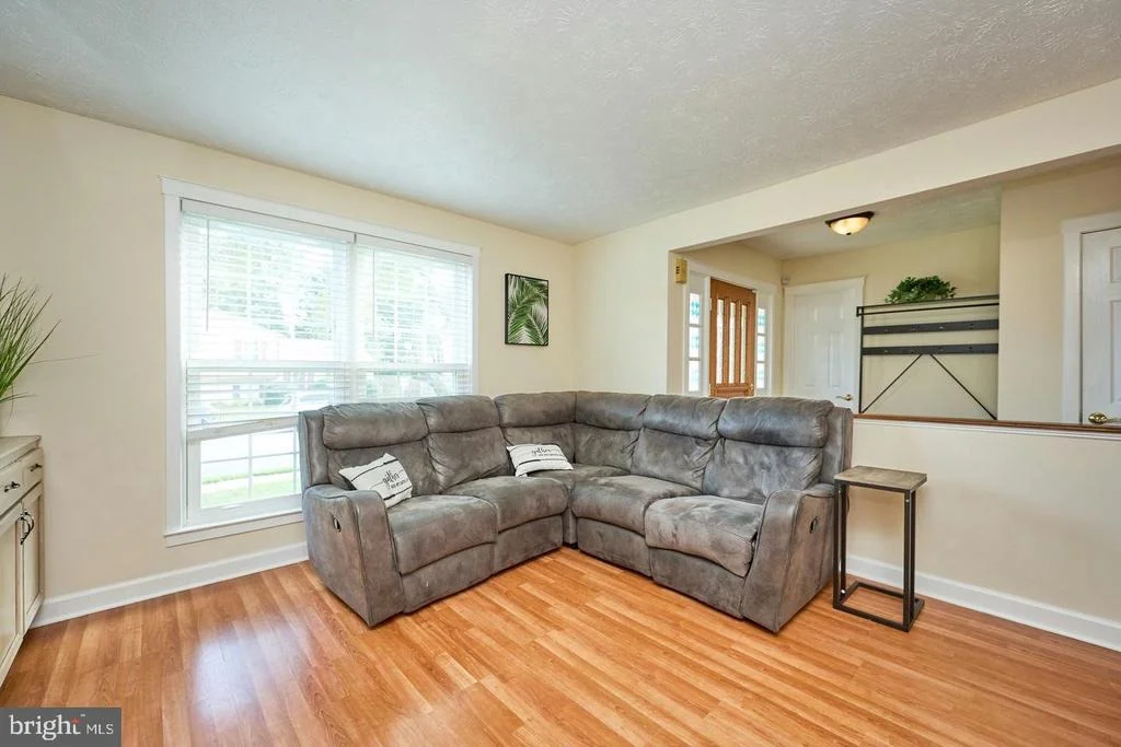Photo of 806 RUST DRIVE NE