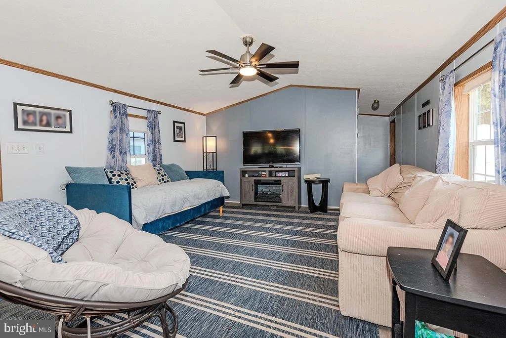 Photo of 8021 FAIR BREEZE DRIVE