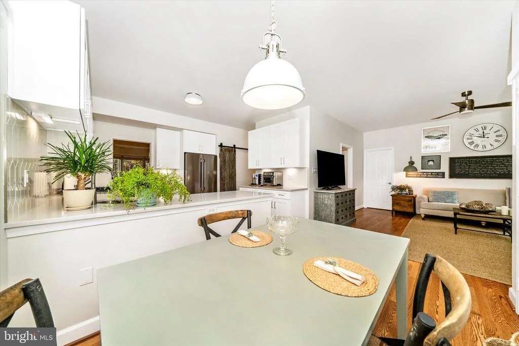 Photo of 2447 MERCHANT STREET