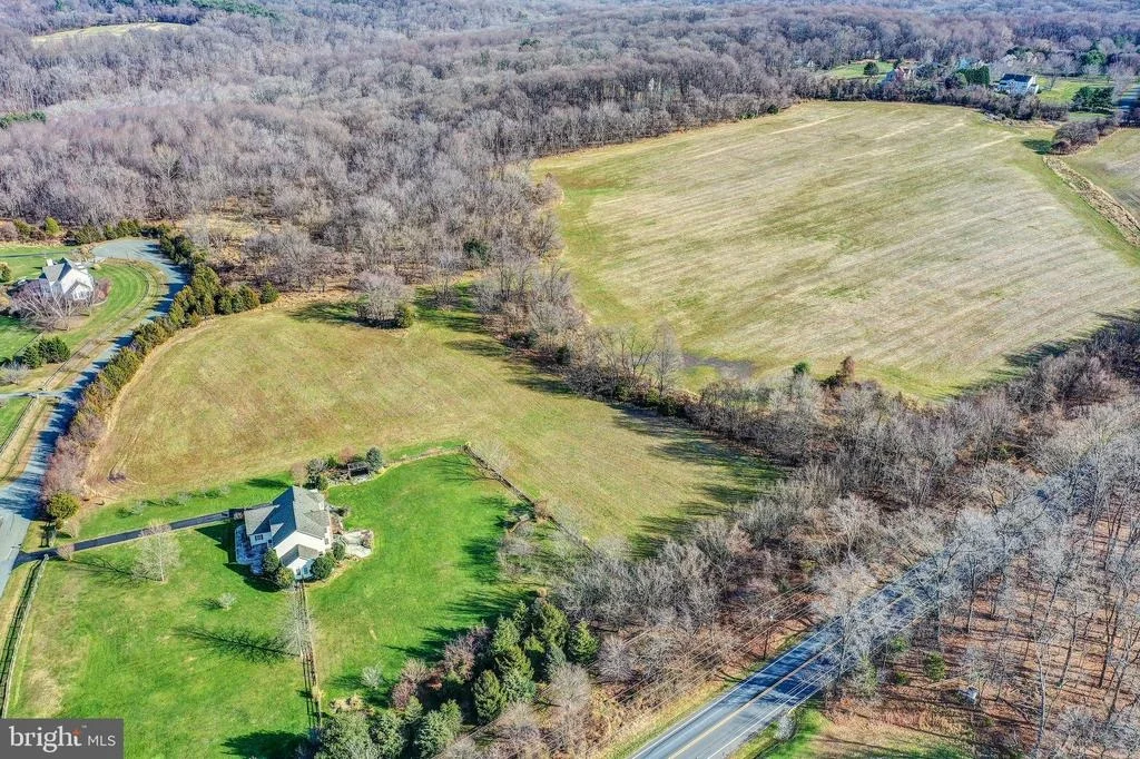 Photo of 15313 DARNESTOWN ROAD