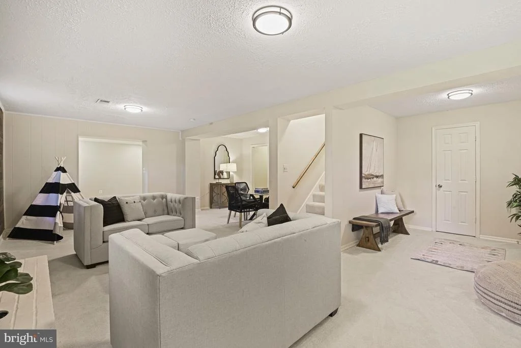 Photo of 7821 FALSTAFF ROAD