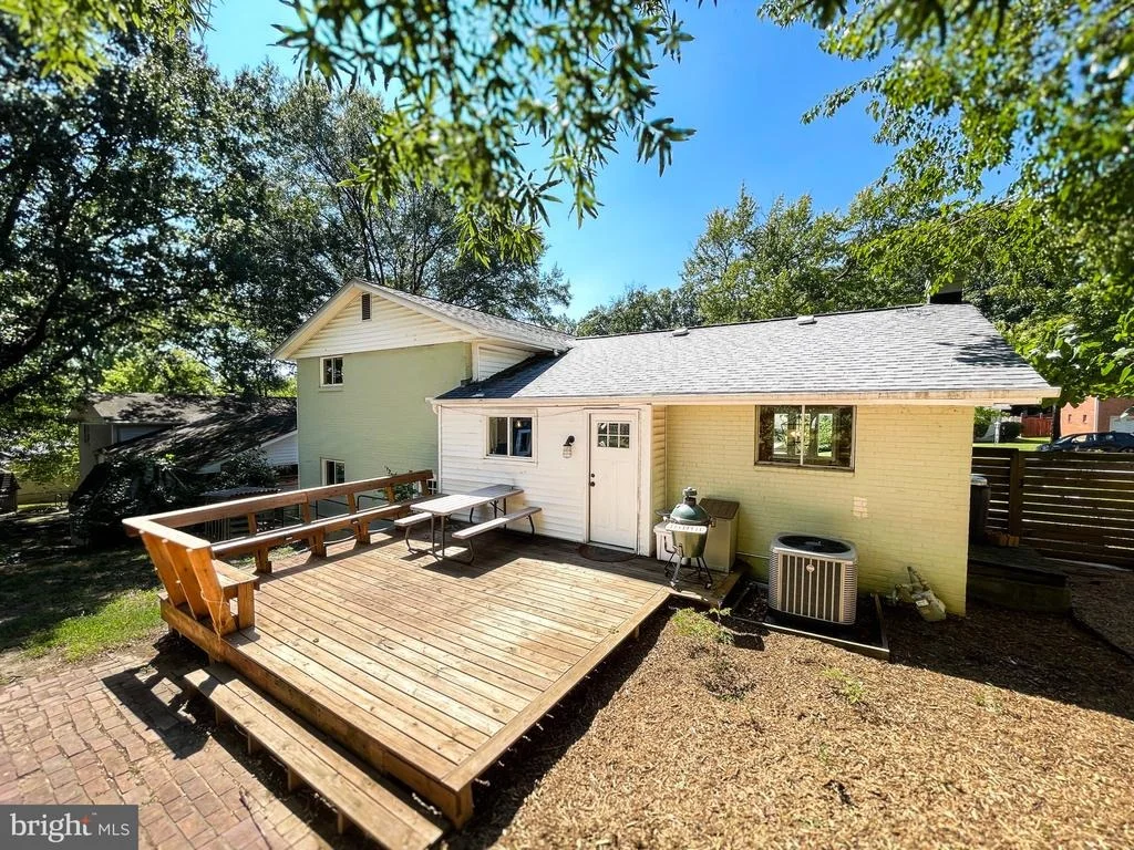 Photo of 4206 BLACKSNAKE DRIVE
