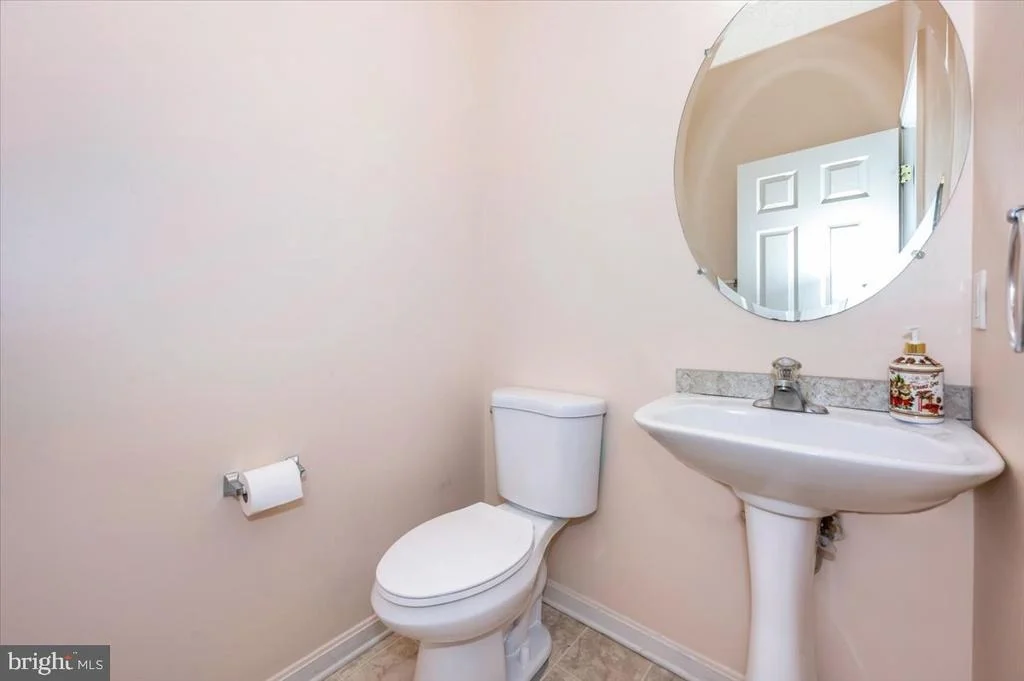 Photo of 575 WINDSONG DRIVE