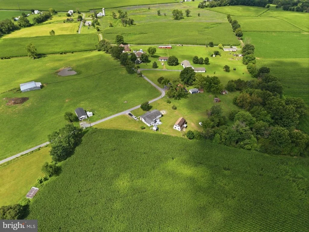 Photo of 204 HILLIARDS DRIVE