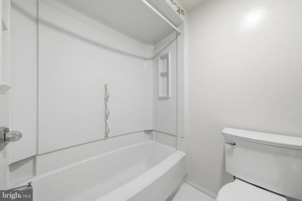 Photo of Unit 2115 at 15107 INTERLACHEN DRIVE
