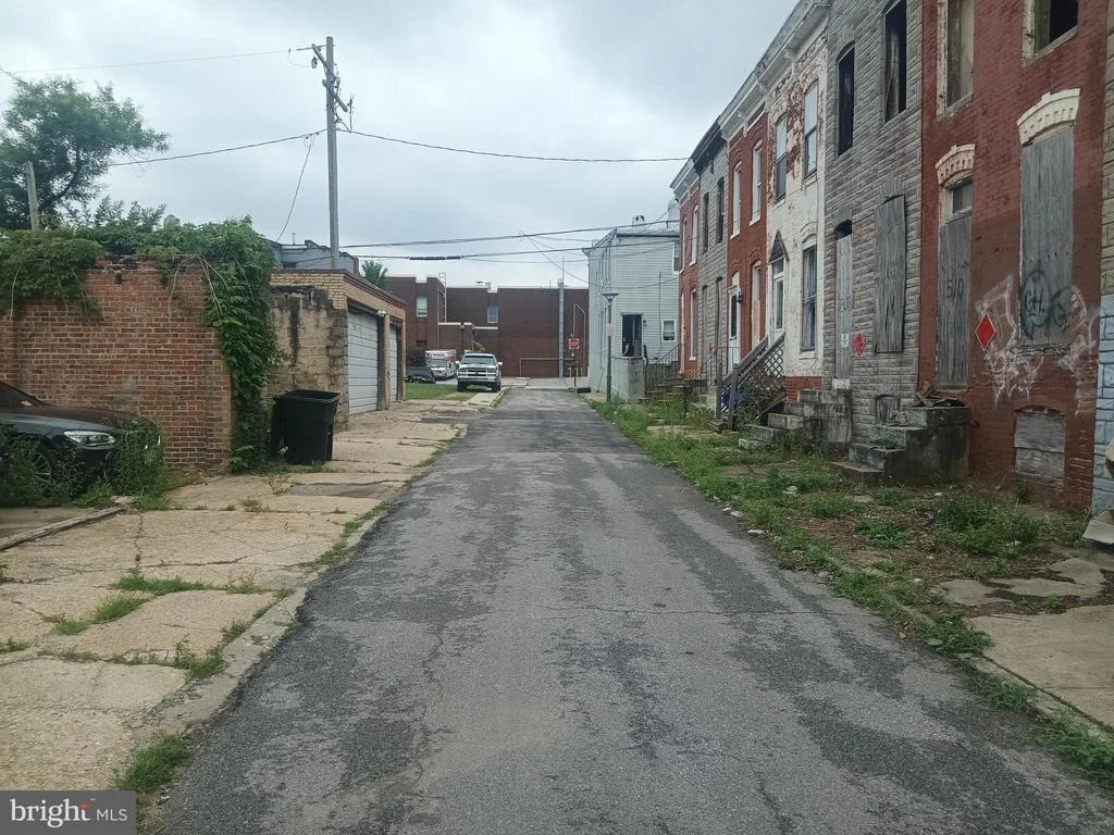 Photo of 1519 N SPRING STREET