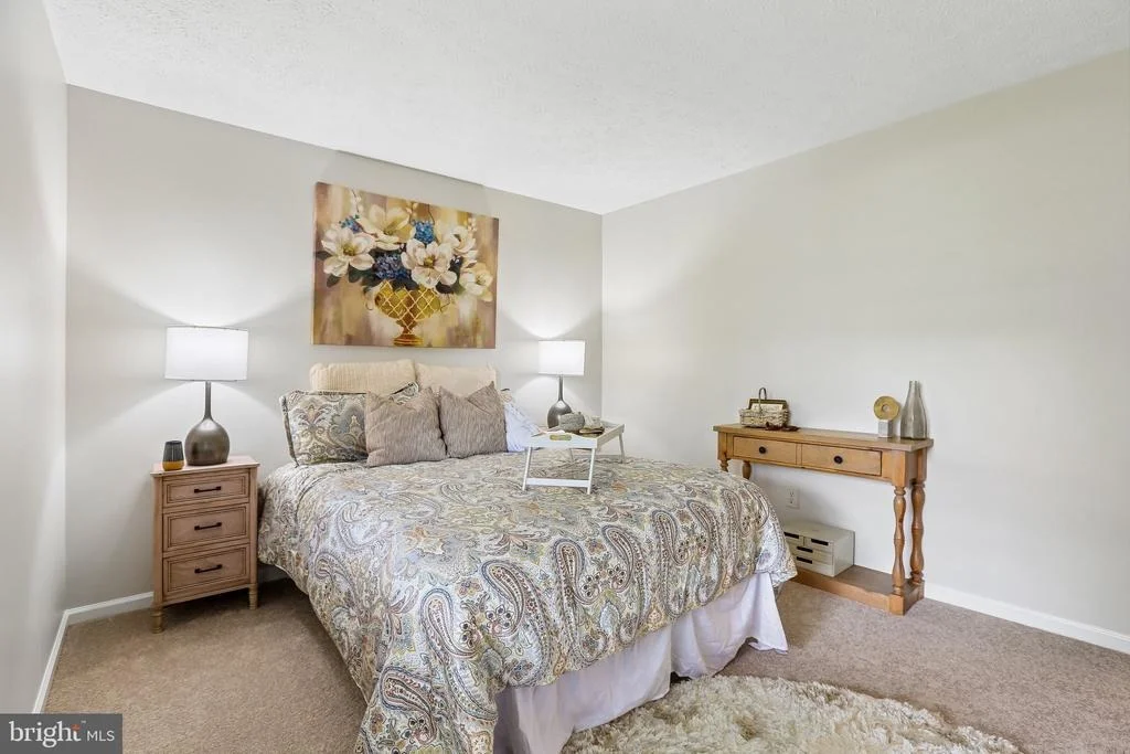 Photo of 24833 SHOWBARN CIRCLE