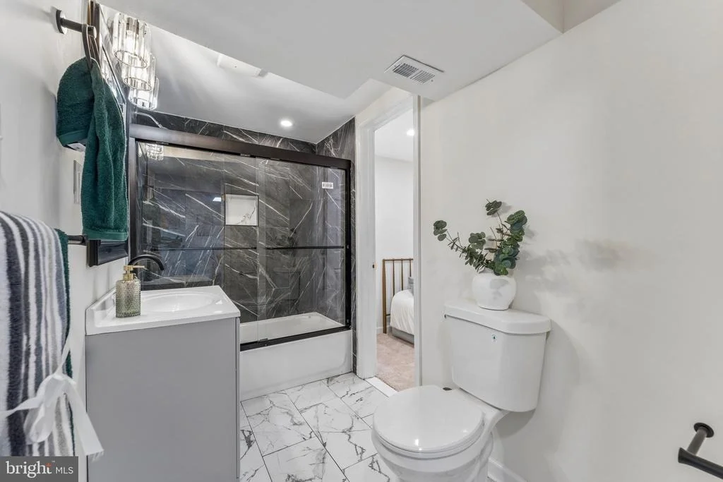 Photo of 812 FOREST GLEN ROAD