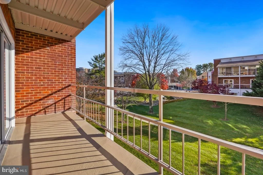 Photo of Unit 152F at 3500 FOREST EDGE DRIVE