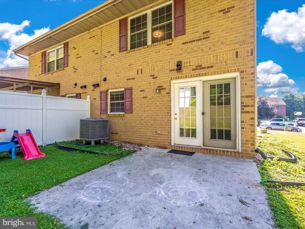 Photo of 10116 SAINT GEORGE CIRCLE