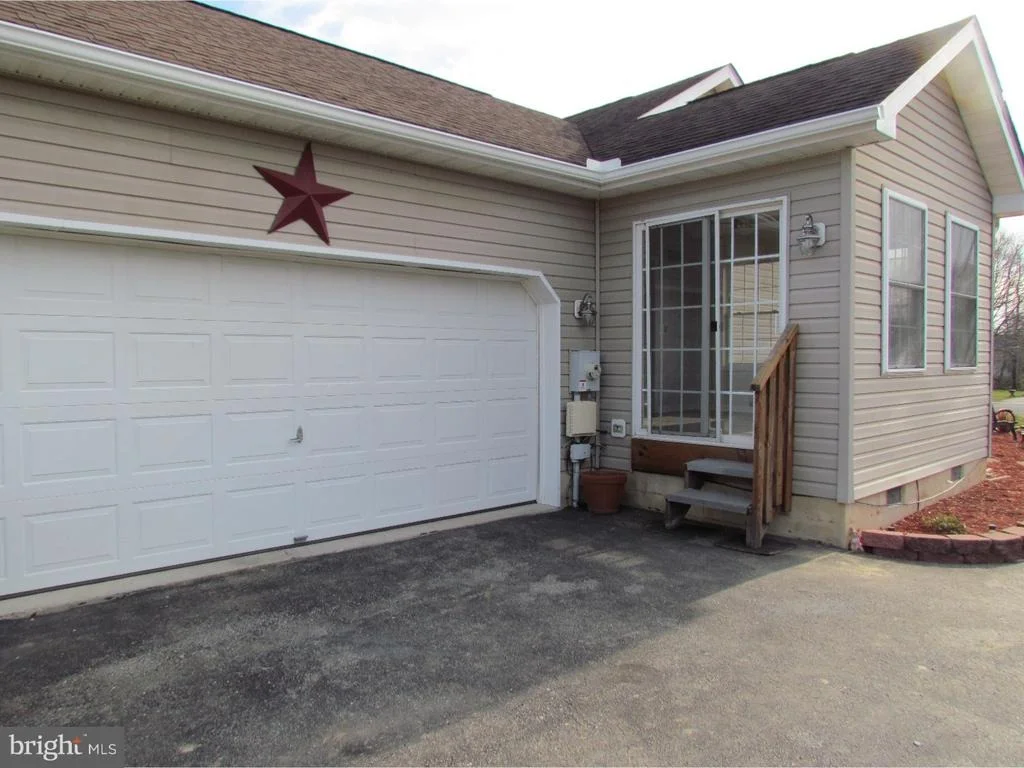 Photo of 431 EVELYNDALE DRIVE
