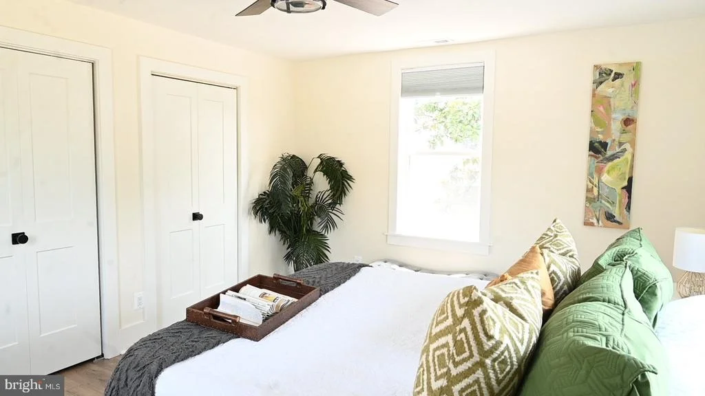 Photo of 2918 E COLD SPRING LANE