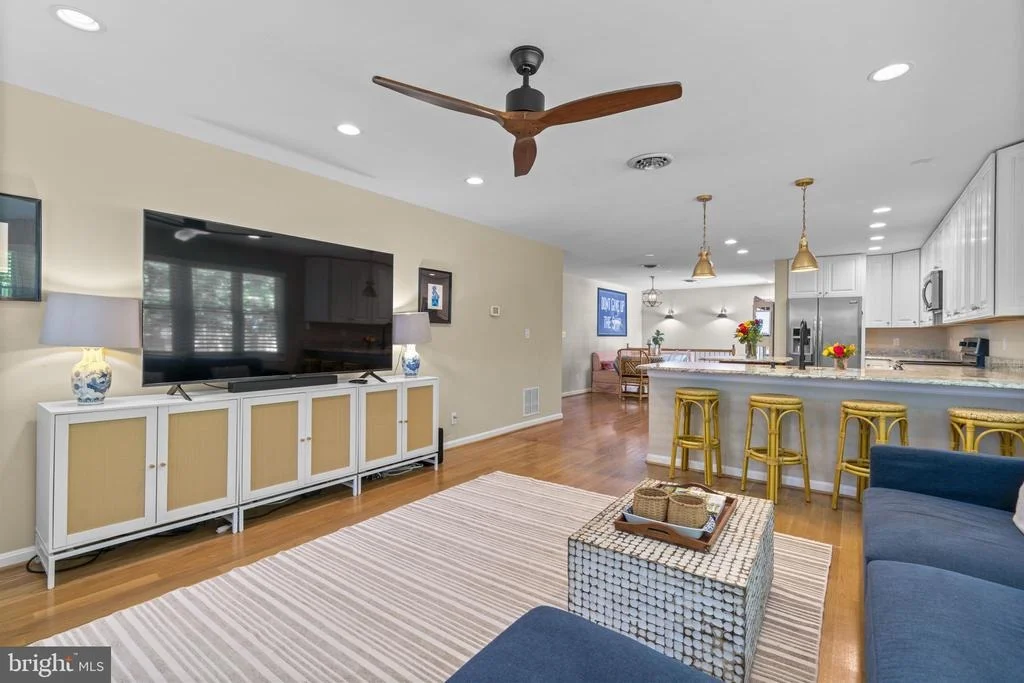 Photo of 52 SUNSET DRIVE
