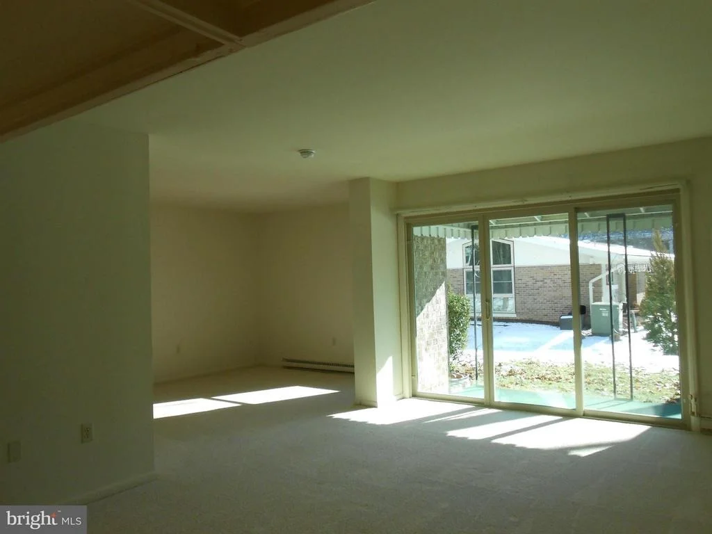 Photo of Unit 731D at 3398 GLENEAGLES DRIVE
