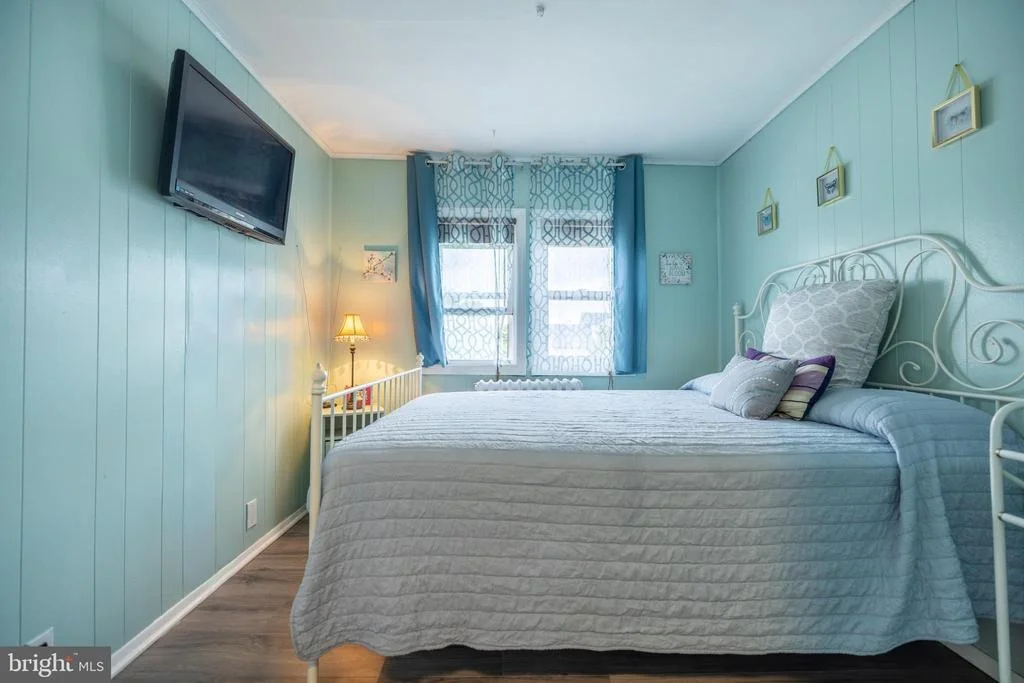 Photo of 39 E 2ND AVENUE