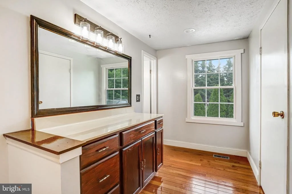 Photo of 12306 STREAMVALE CIRCLE