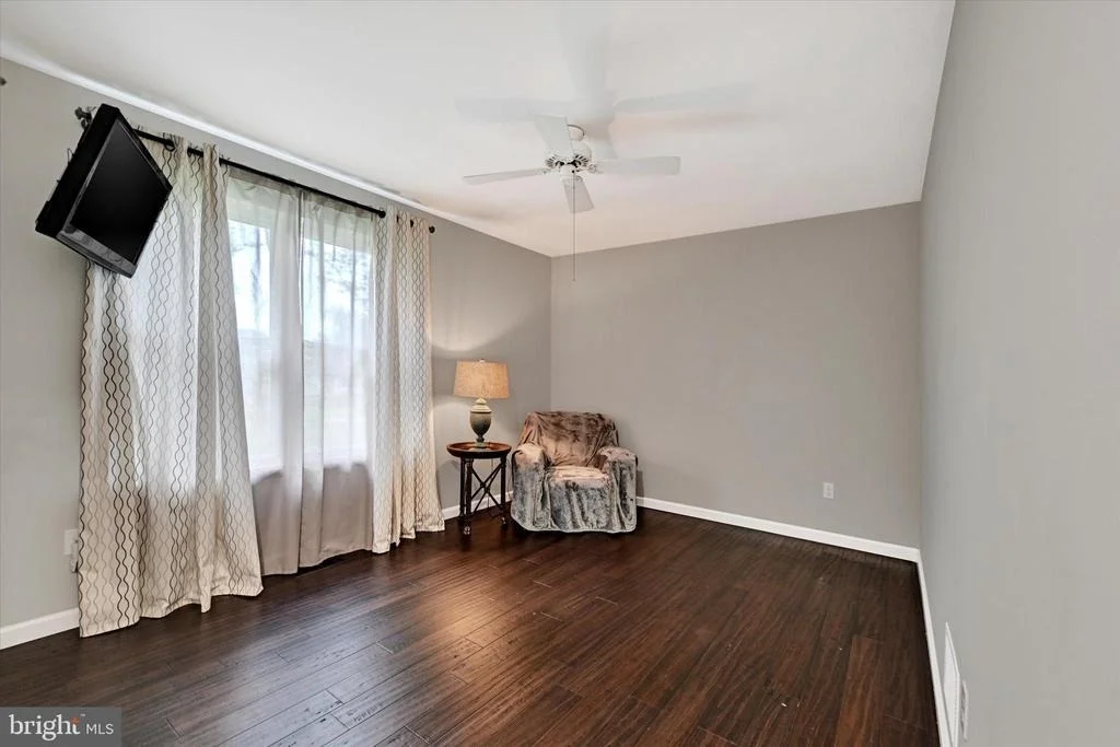 Photo of 4296 WOLF HILL DRIVE