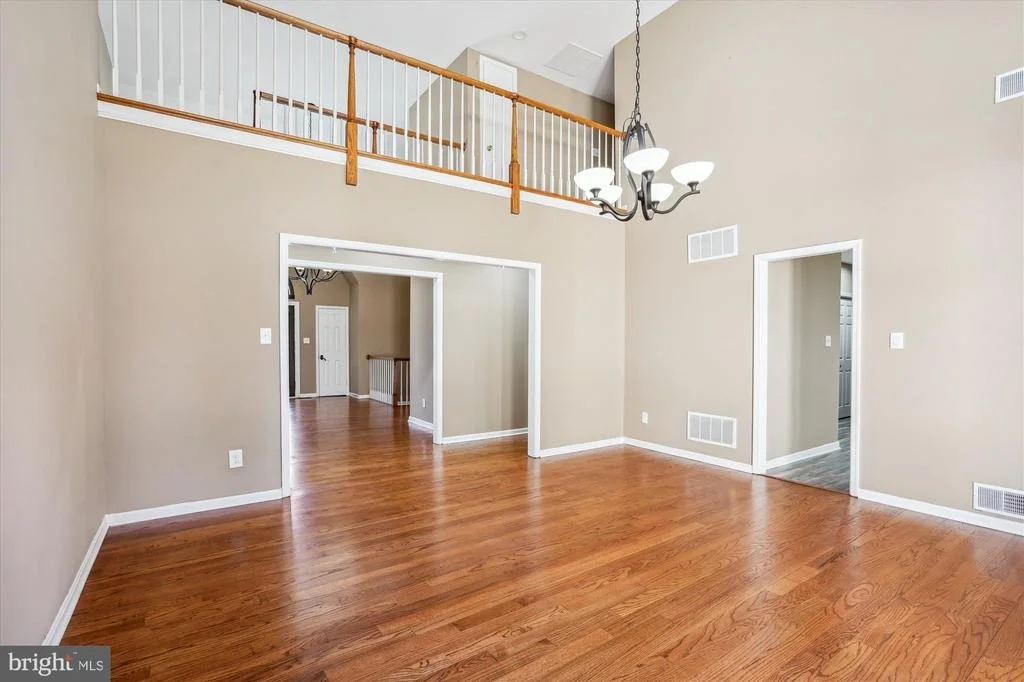 Photo of 18604 WILLOW OAK DRIVE