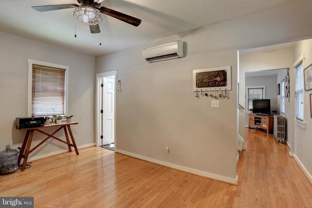 Photo of 4933 LANDING ROAD