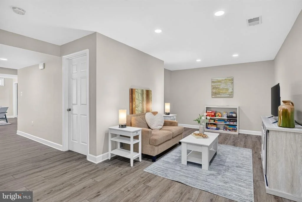 Photo of 6518 DEBHILL LANE