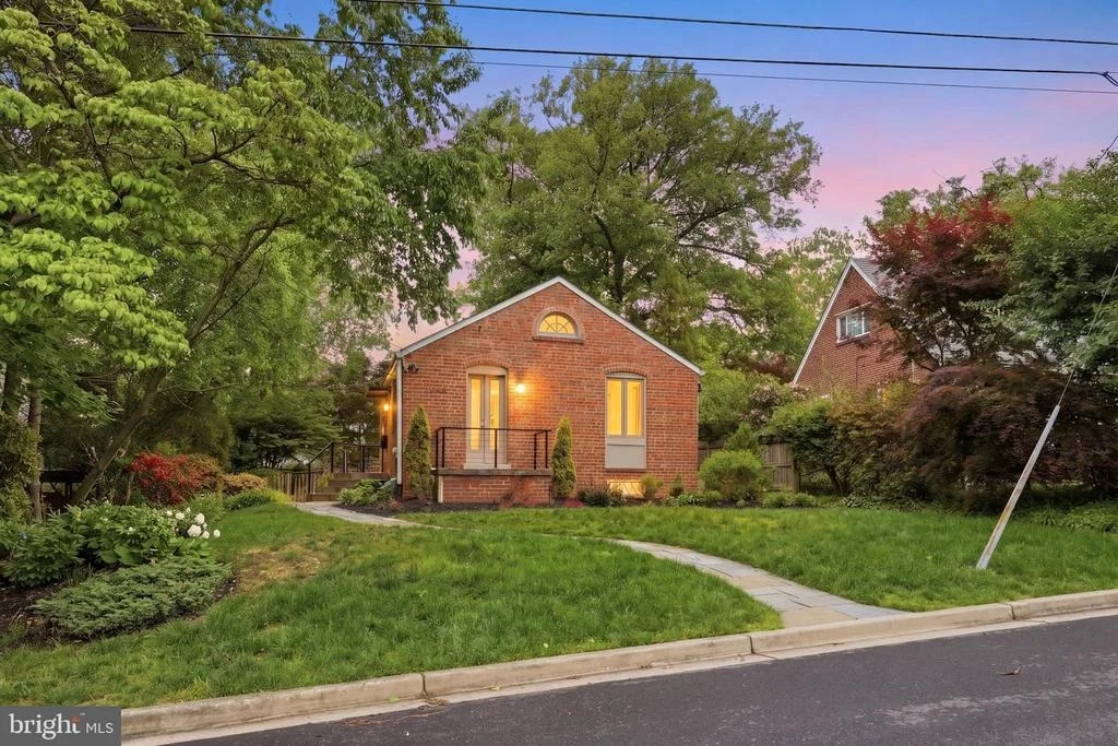 Photo of 9109 BRADFORD ROAD