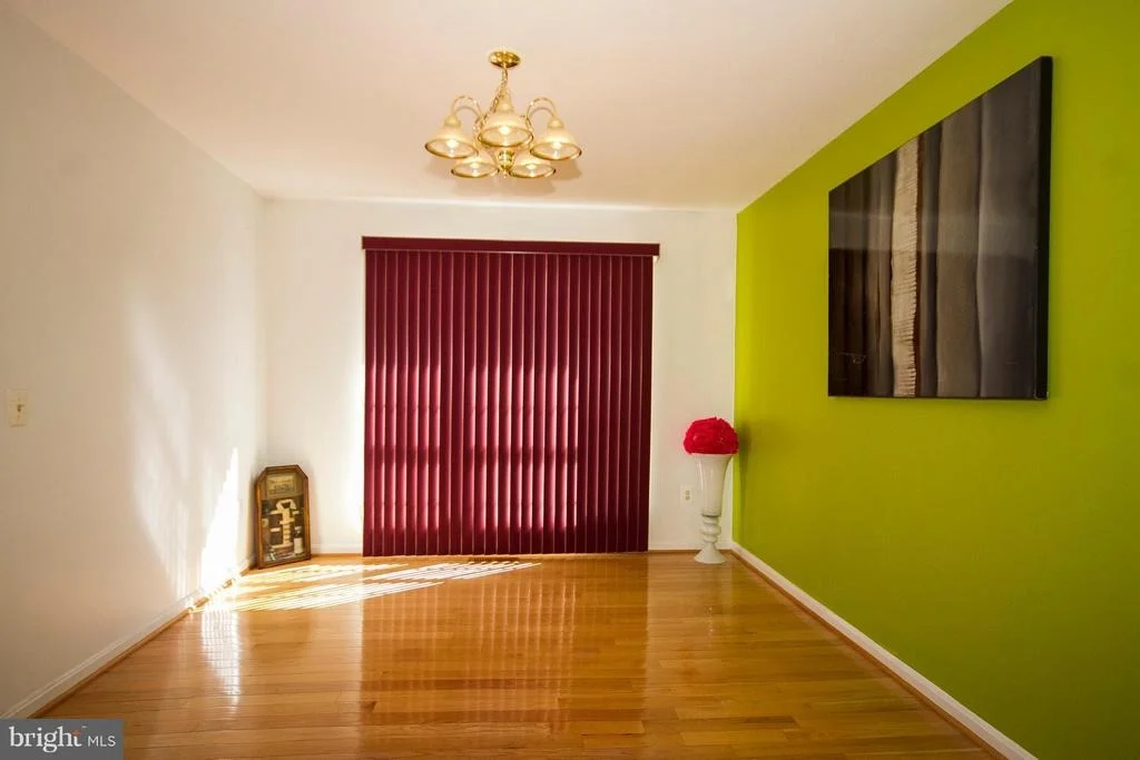 Photo of 4305 SPRING AVENUE