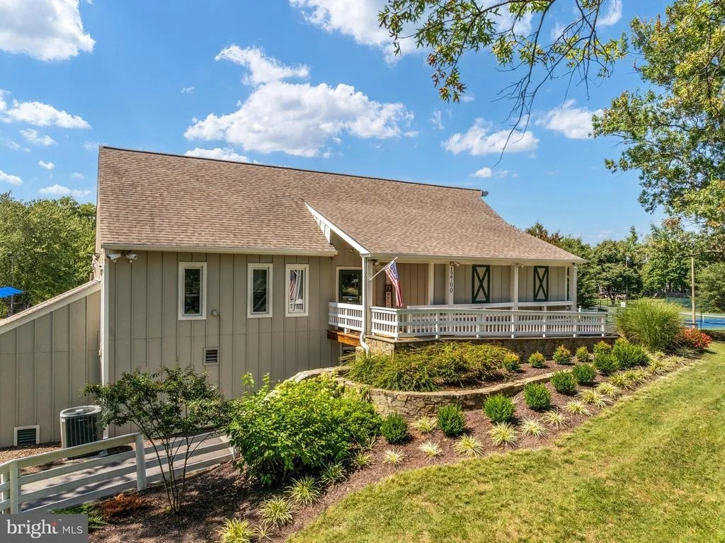 Photo of 12805 GATEPOST COURT