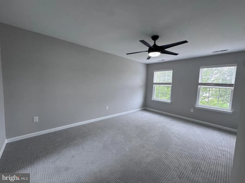 Photo of 911 GLOUSTER CIRCLE