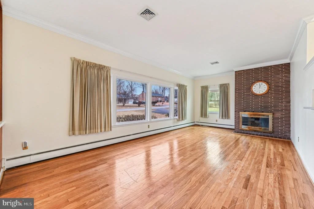 Photo of 33 SHERATON ROAD