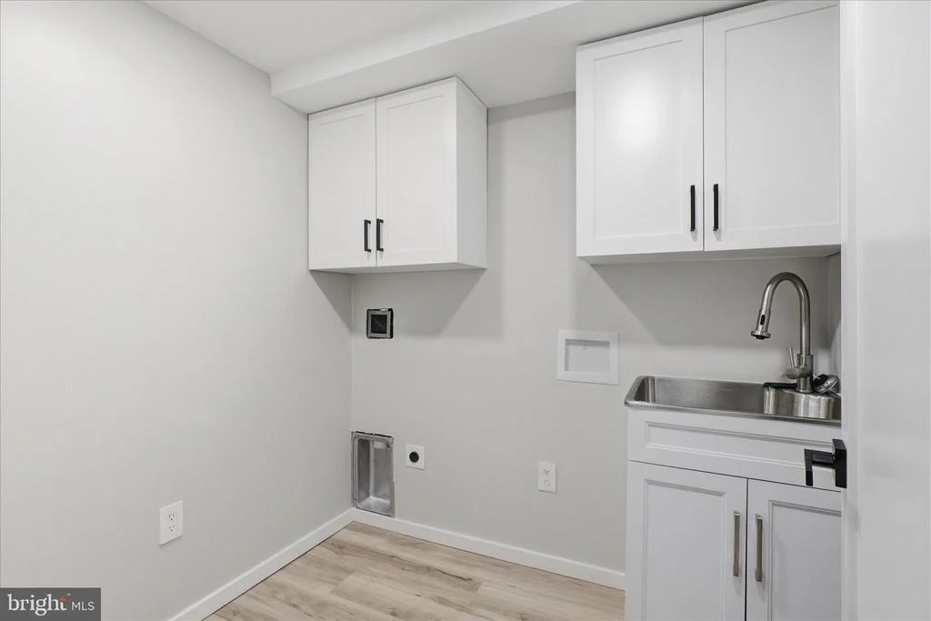 Photo of 8604 RIVERSIDE ROAD