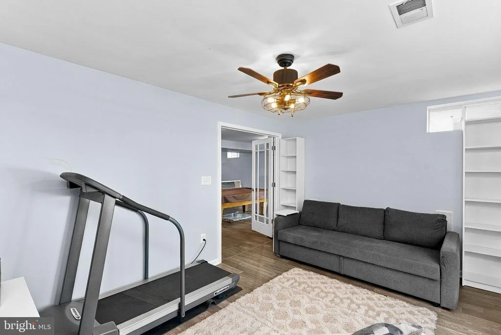 Photo of 945 DEVONSHIRE CIRCLE