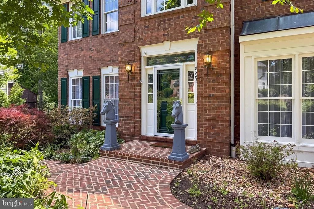 Photo of 8265 PRIVATE LANE