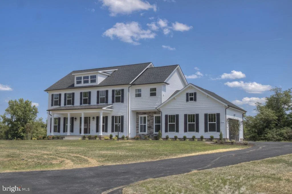 Photo of 480 LEELAND ROAD