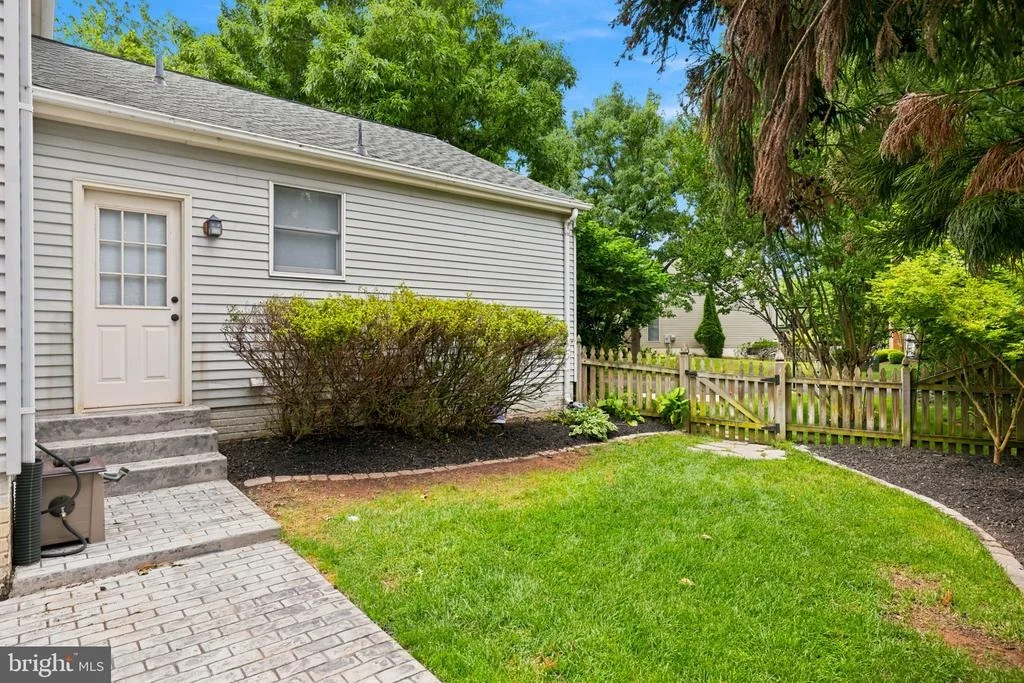 Photo of 3219 GRASSMERE COURT