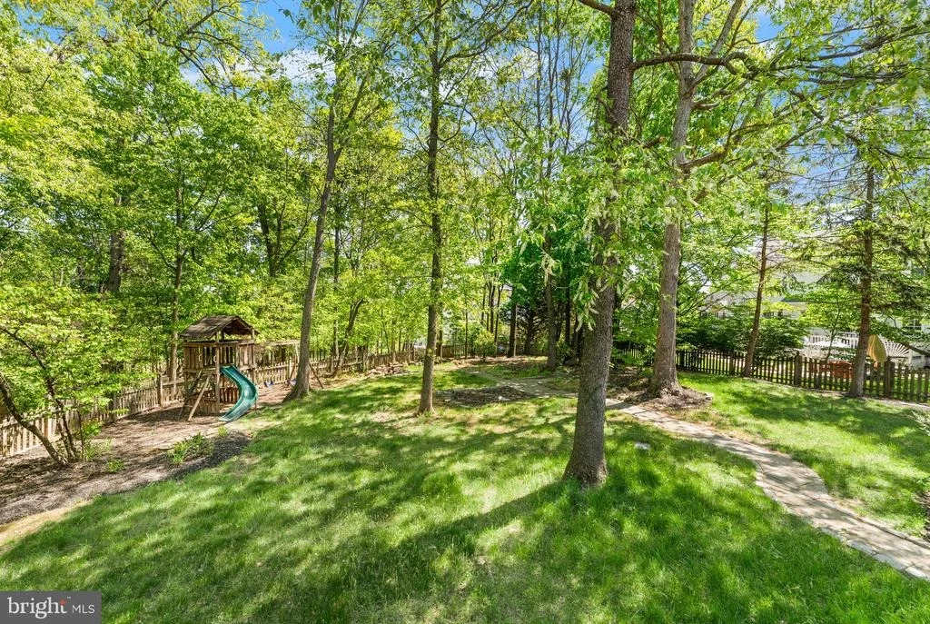Photo of 817 KENNETH PLACE SE