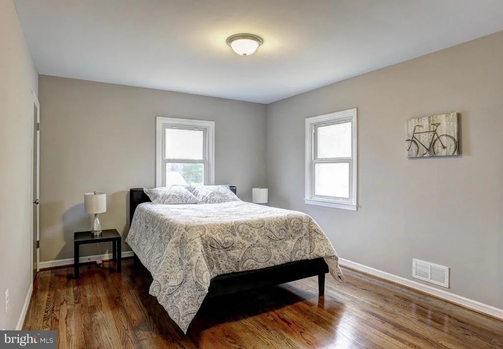 Photo of 516 HOLY CROSS ROAD