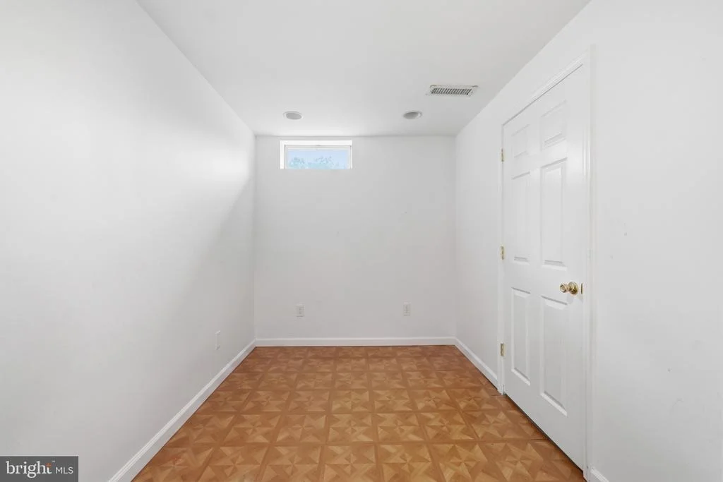 Photo of 9260 MATTHEW DRIVE
