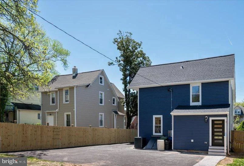 Photo of 2918 E COLD SPRING LANE