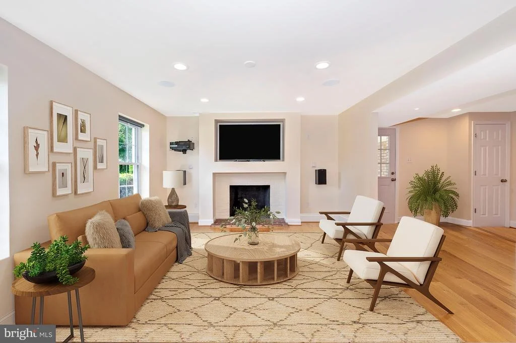 Photo of 1306 LEISTER DRIVE