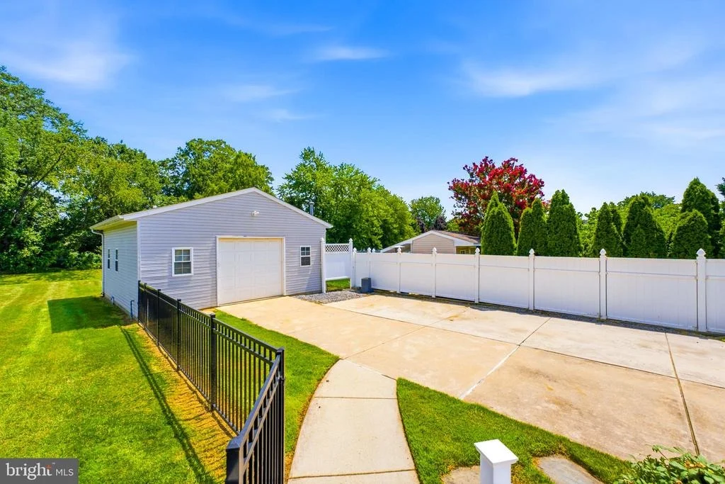 Photo of 17 GRAYSON PLACE