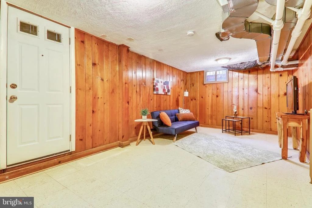 Photo of 8605 SPRINGVALE ROAD